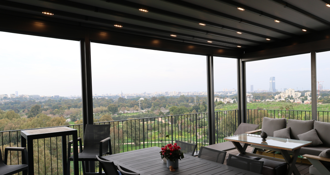 rear-iron-pergolas-1130x600-pic-1