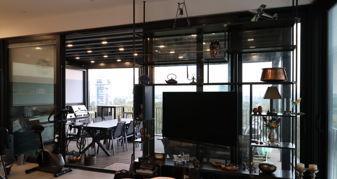 rear-iron-pergolas-1130x600-pic-2